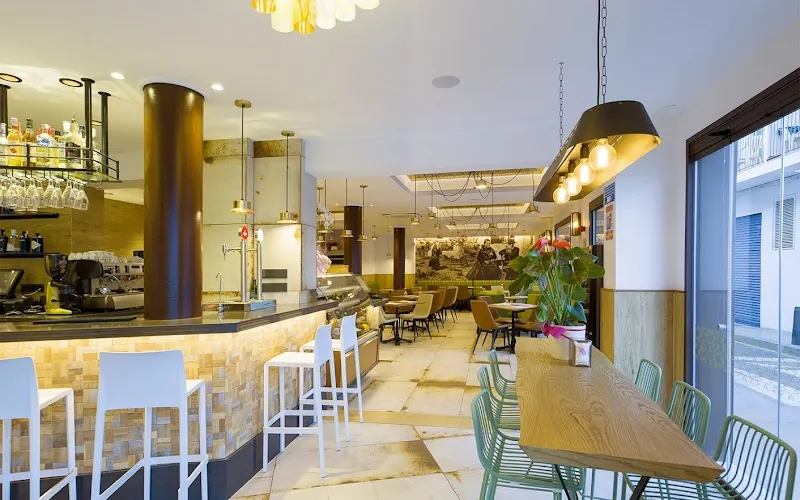 S·Marí Cocina Bar