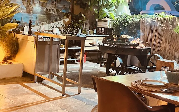 The Village Ibiza - Bar & Restaurant in Siesta, Santa Eulalia
